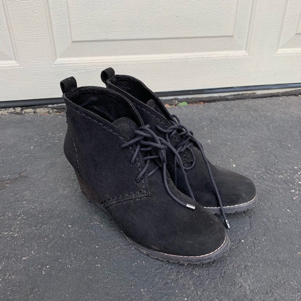 Kohl’s Black Heel Boot